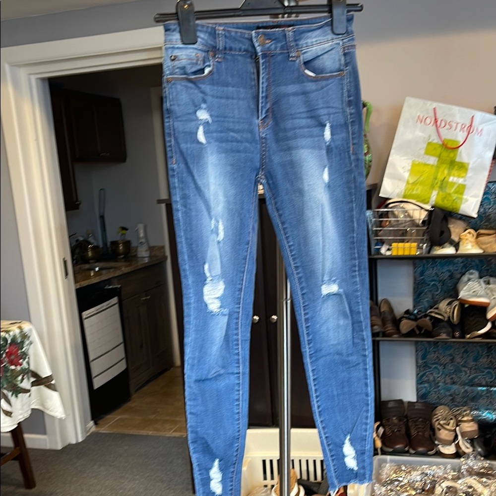 Women's Blue Distressed Jeans by Enjean size 7